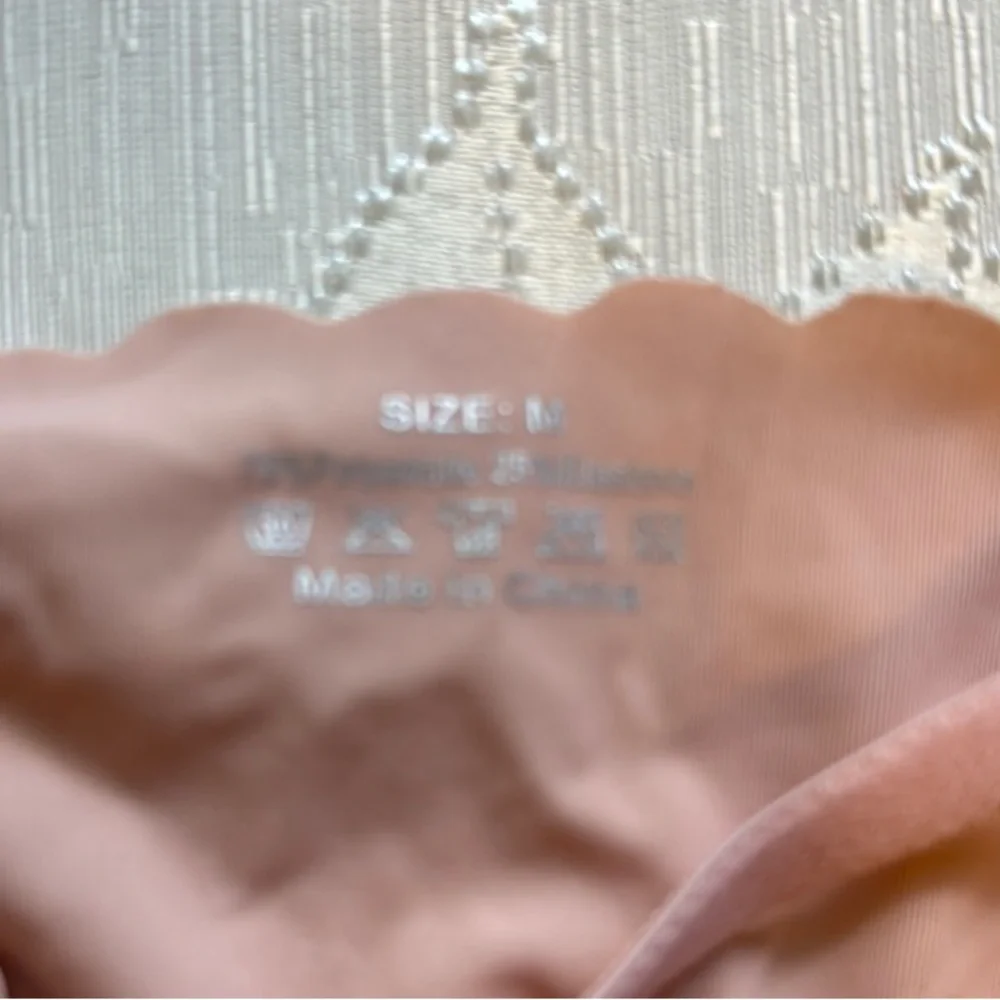 Set of 4 Scalloped Bralettes in Rust, Blush, Beige and Brown - Picture 10 of 10